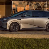 售价30.98万元起 新款小鹏X9纯电版上市