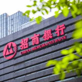 招商银行长沙分行暖心服务 为百余名老人解“开卡”难题