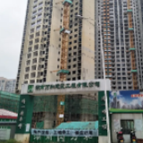 克拉美丽山庄2期停工近两月，业主无法收房，工人被拖欠工资……