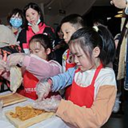 农耕文化进社区 一起寻找“薯”于孩子们的快乐