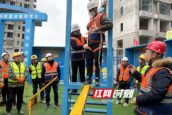 微信图片_20211226230856_副本.jpg