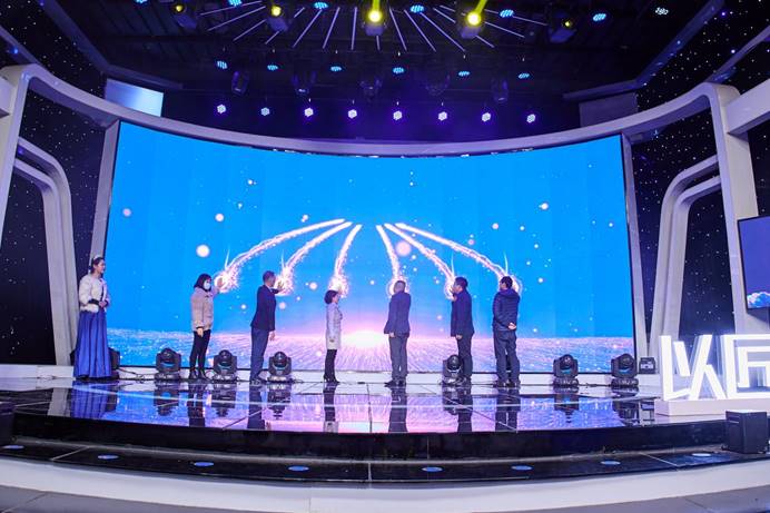 本次品牌发布会还邀请到了众多行业精英、专家，共商行业未来。