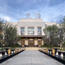 楼市播报（第15期）· 长沙下发首本“带押过户”不动产权证书