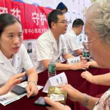 女子隆胸后突发肺栓塞，警惕血栓的三重“隐形推手”