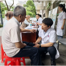 全国爱足日 | 湖南省人民医院专家团队进社区教市民科学护足