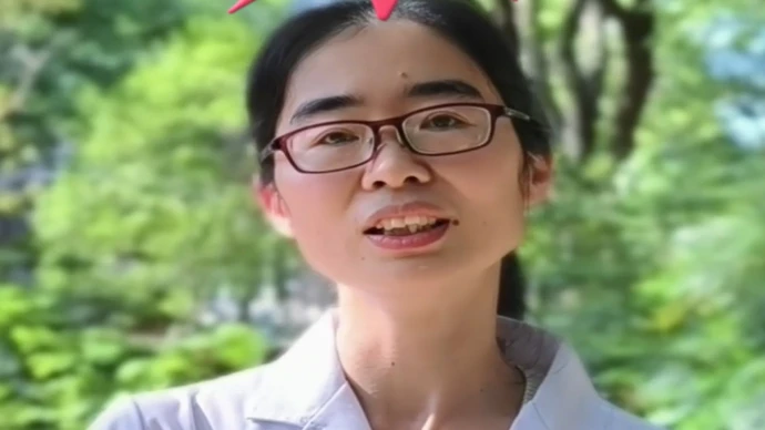 35℃+的长沙咋养生？生姜花椒敷穴位，赤足踩黄土地