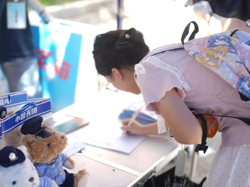 热血致青春！驻长高校掀起无偿献血公益热潮