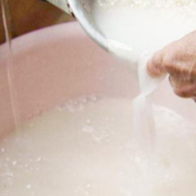 “淘米水”洗菜比清水更干净?这些误区要避免