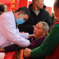 送医送药暖民心 长沙市第四医院专家团队“三下乡”开展义诊