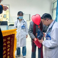 肺癌免疫治疗两年后突发“致命肺炎” 长沙市中心医院呼吸团队精准施治助其重生迎新岁