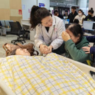 患者大厅突发不适 湖南省妇幼医护温情守护获赞