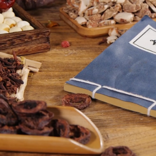 视频|春湿扰眠难安睡 中医辨症调理更长效