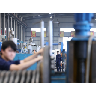 长峰电力：有温度的民营企业 用诚信赢得市场