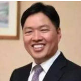 网红、董事长齐上阵 线上直播带货忙
