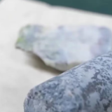 我国发现新矿物，正式命名为金秀矿