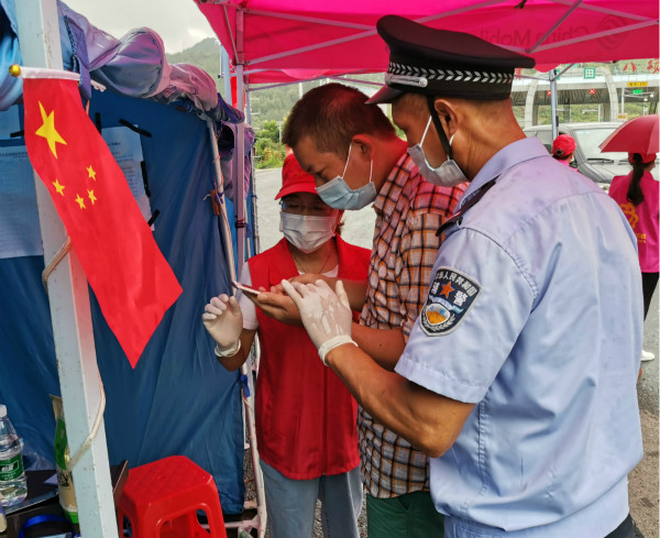 县公安局：坚守抗疫前沿，全力护卫桂东“零感染”
