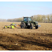 “五良”到田头 丰收有奔头