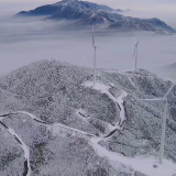 新化大熊山：冰雪勾画“水墨画卷”