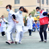 双峰：关爱特殊群体 用心传递爱心