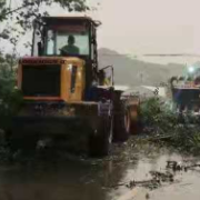 桃源县公路部门及时处置大风暴雨灾情