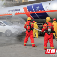 岳阳巴陵石化运输公司：应急预案演练促安全行车