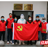 湖南百舸水利：一线“志愿红”爱洒雷锋月