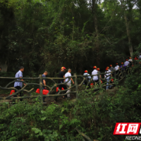 石门“电骡子”再进“剩头”送温暖