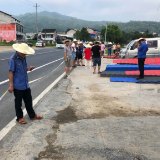 桃江浮邱山乡：“拆”“治”结合整治交通问题顽瘴痼疾