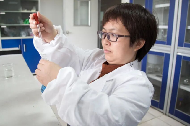 她，身高1.25米的湘女博士，把湖南中药送到“一带一路”