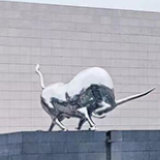湘江新区又添网红打卡点 不锈钢巨雕《牛》李自健美术馆揭幕