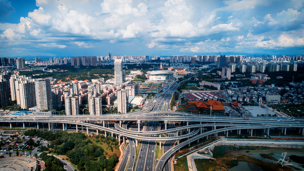 厅长访谈丨省住建厅党组书记、厅长鹿山：为建设“美丽城乡、幸福人居”矢志奋斗