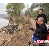 励志半截人 圆梦鸭司令