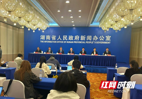 微信图片_20251110100916_1417_95.marked.jpg 微信图片_20251110100916_1417_95.marked.jpg