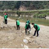 清理河道守护绿水青山 新化民间河长在行动