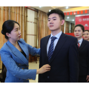 让服务更有温度 涟源农商银行举办规范化服务礼仪培训