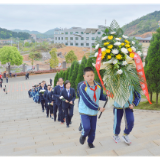 追寻英烈足迹 传承红色基因|娄底金海学校开展清明祭英烈活动