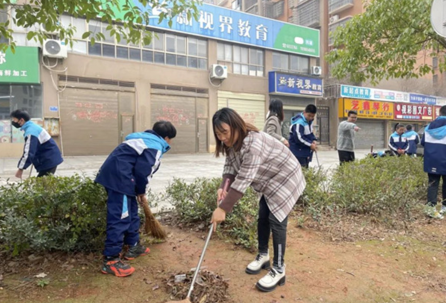 双峰县丰茂学校：弘扬雷锋精神 开展文明实践