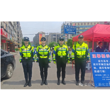 护航高考｜新化交警：你们放心“冲” 我们一直在