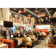 绿茵场联动烟火气 娄底“赛”出消费新活力