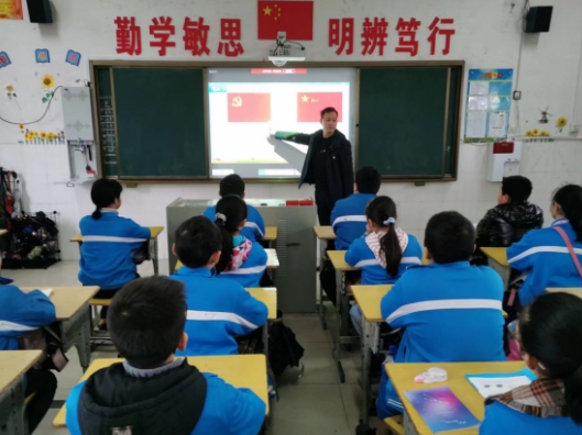 兵教师⑧ 丨贺长宏:“放心不下”的守护者