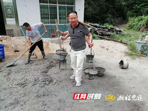 听老党员讲故事 | 退休不褪色 老党员再上“扶贫岗”