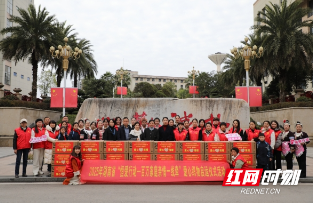 “湘”织温暖，湖南爱心毛衣送往新疆