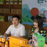 新邵:副县长化身“美食主播”带火新邵特产