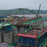 跑出建设“加速度”——近尾洲二线船闸工程主体结构封顶