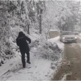 大暴雪来袭 益阳市赫山区交通运输部门全力护安保畅