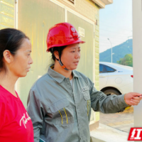 【国庆我在岗】持续高温 用电安全检查为市民保驾护航