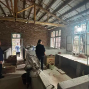 岳阳市平江县查处一非法生产烟花爆竹窝点