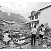 农村住房“小保费”保障山区“大安居” 湖南桑植县探索实施灾害风险分担机制