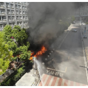 “火烧连营”!42辆电动车连排烧成“铁架”,原因查明