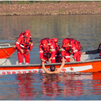 以练为战砺精兵 沅陵举行2026年水上交通应急救援演练